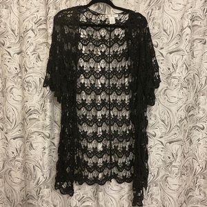 🌑 Lace Shawl/Cover Up